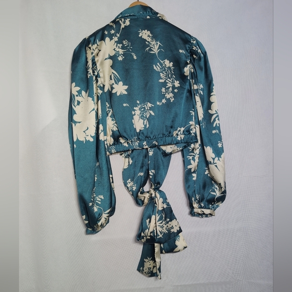 Live 4 Truth Sz M Blue Wrap Around Halter Top Satin Floral - Picture 2 of 6